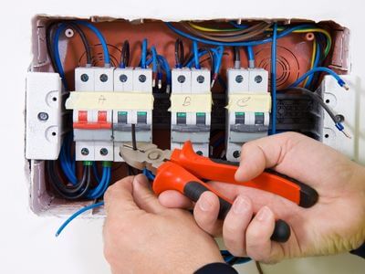 Why choose Legacy Wiring Upgrade Experts for knob-and-tube  cloth wire replacement oak park il in Oak Park